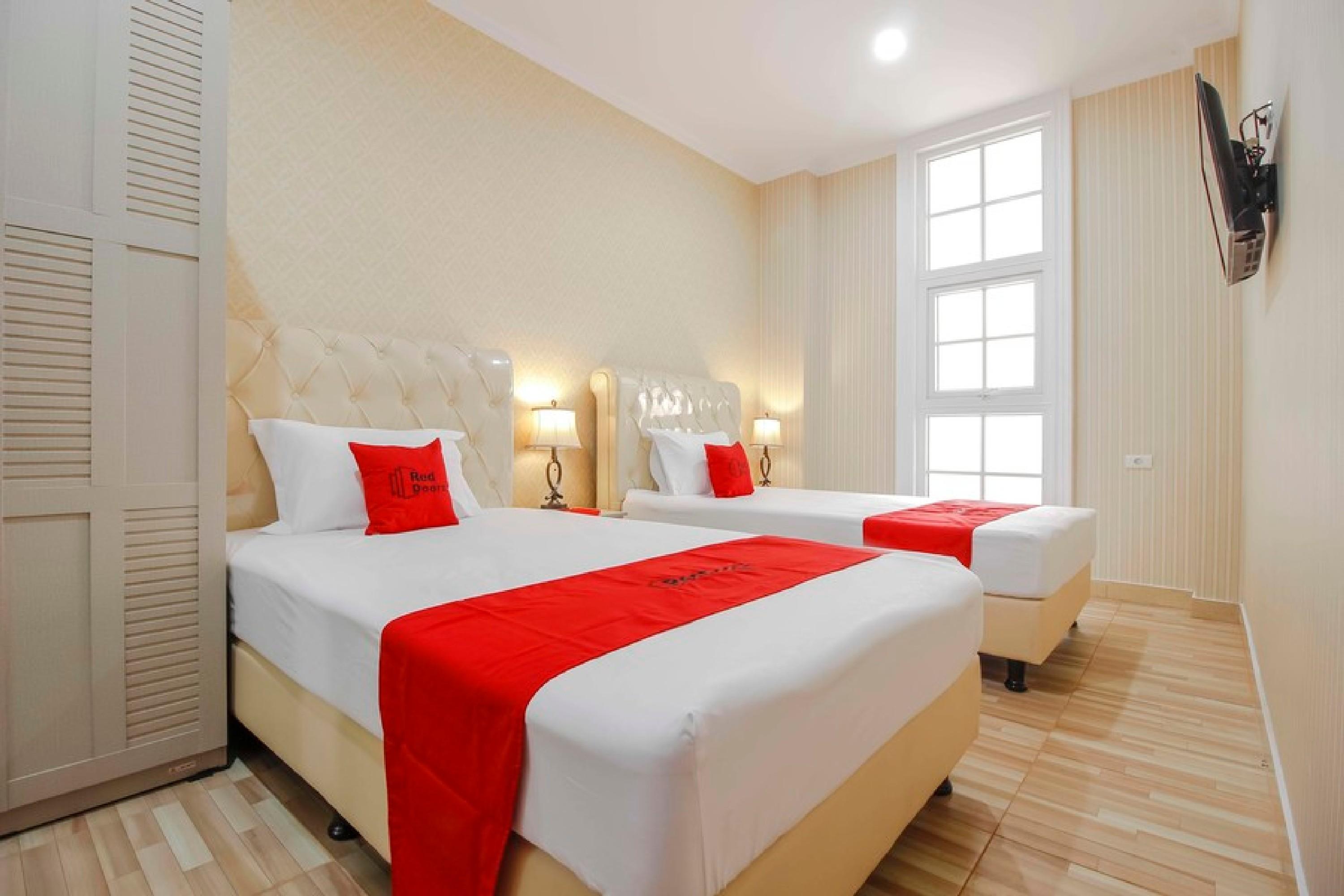 Reddoorz Plus @ Kwitang 2 Jakarta Luaran gambar