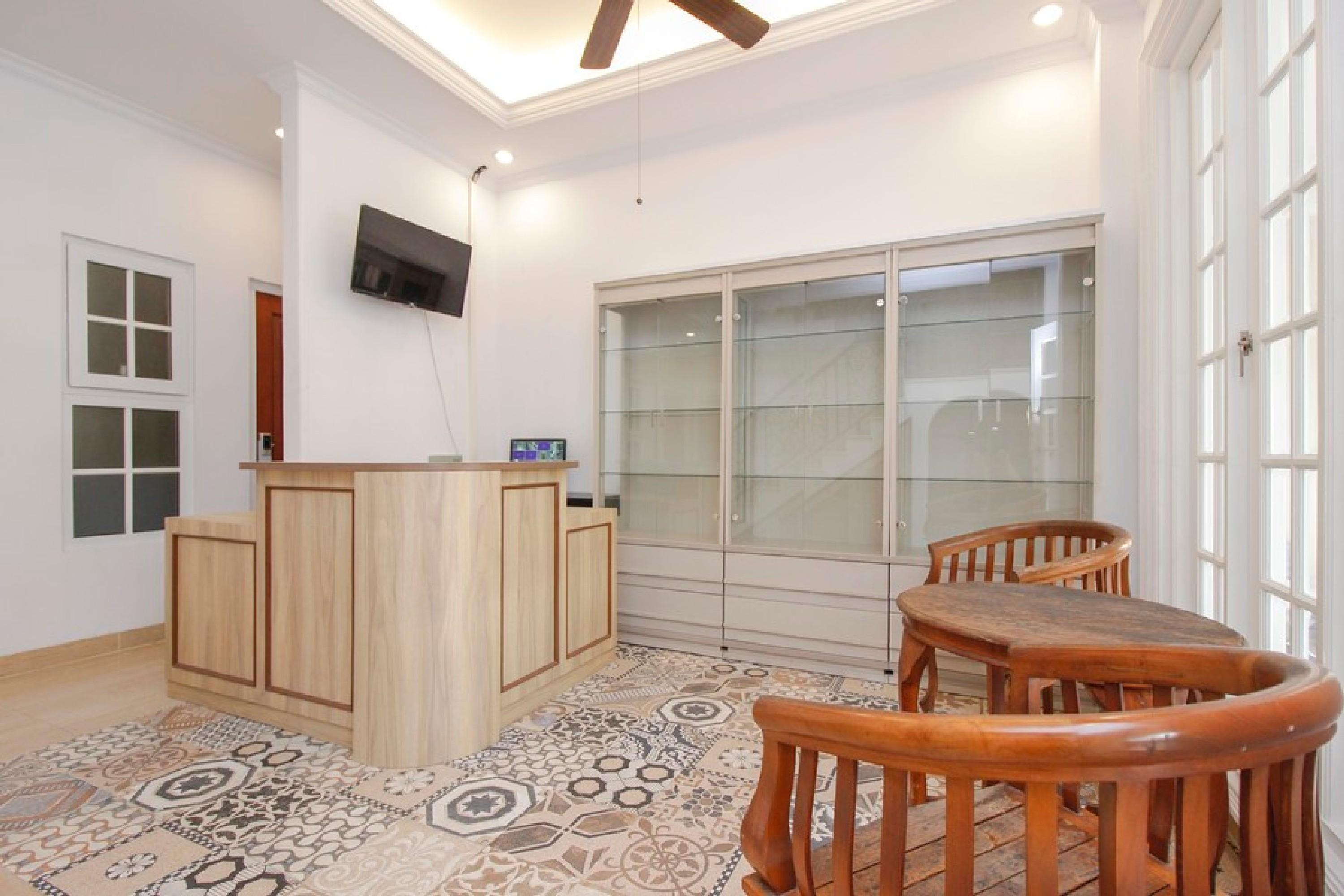 Reddoorz Plus @ Kwitang 2 Jakarta Luaran gambar